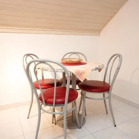 Apartman With Parking Space - 2476 *