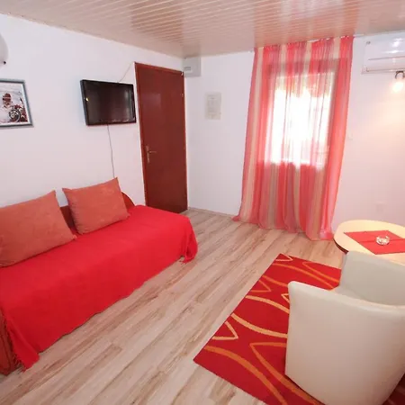 With Parking Space - 2476 Apartman *