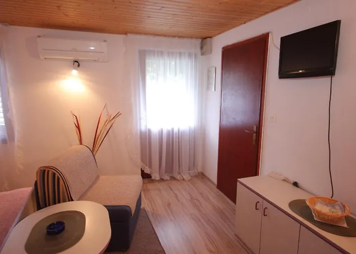 With Parking Space - 2476 Vis