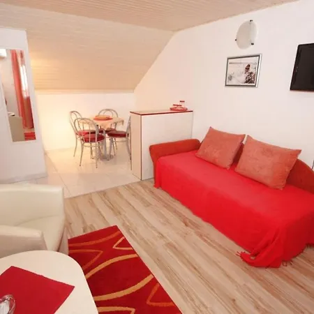 With Parking Space - 2476 * Vis